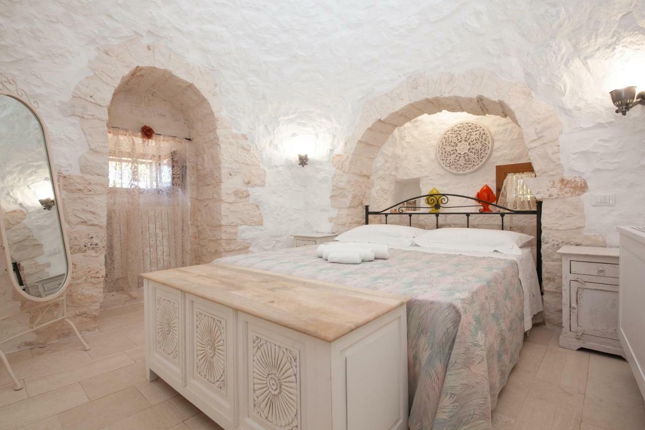 הוילה אלברובלו Trullo Siamese מראה חיצוני תמונה